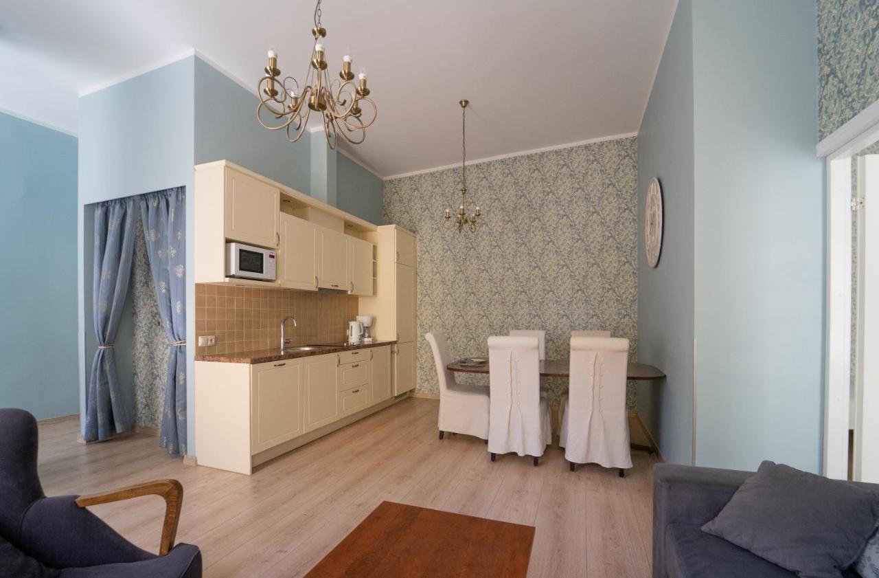 A Lovely At The Heart Of Old Town Апартаменты *